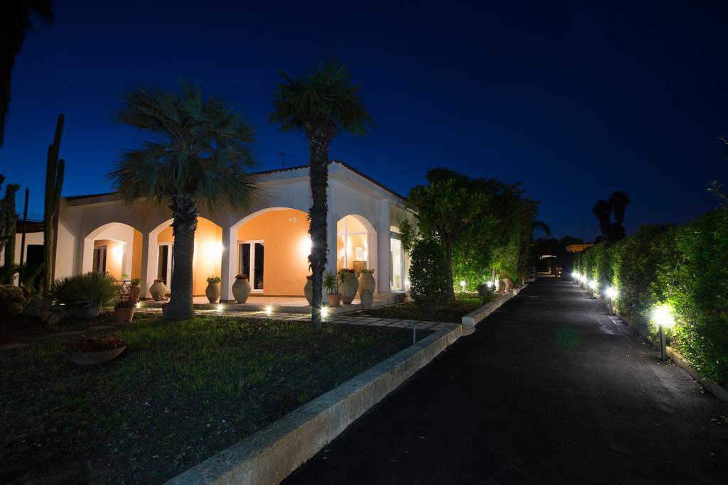 Temenos Villa By Ortigiaapartments Syracuse Extérieur photo