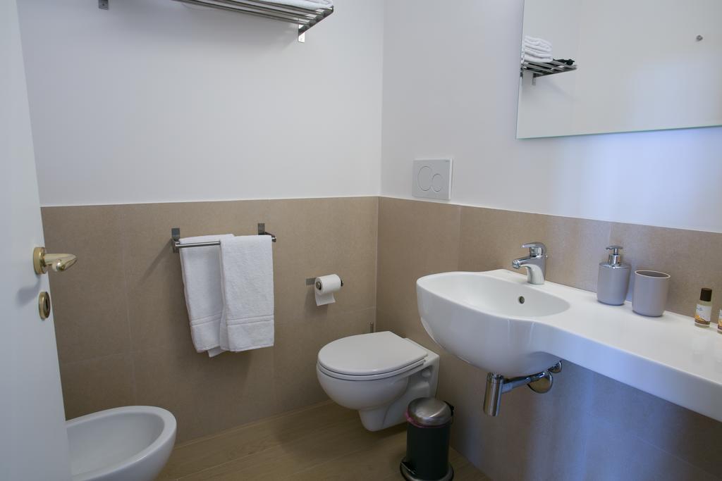 Temenos Villa By Ortigiaapartments Syracuse Extérieur photo
